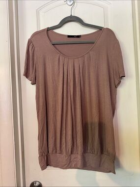 Women's Pleated Scoop Neck DJT XL Top